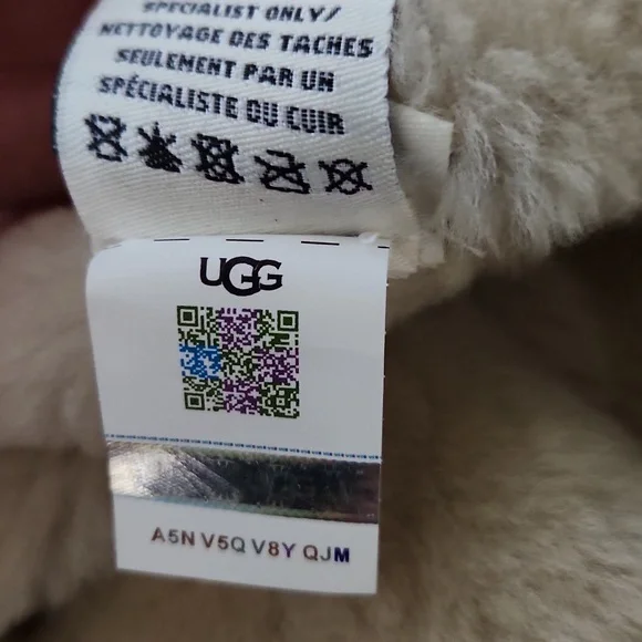 Ugg Bucket Hat